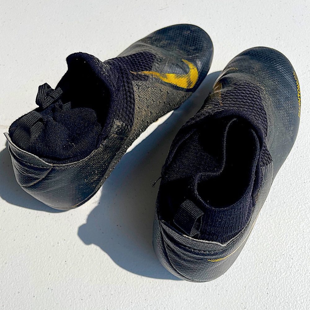 Kids Nike Phantom Vision Elite FG – Black Lux. Size 2.